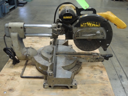 12", DEWALT DOUBLE BEVER SLIDING COMPOUND MITER SAW, MODEL#DW708, USED